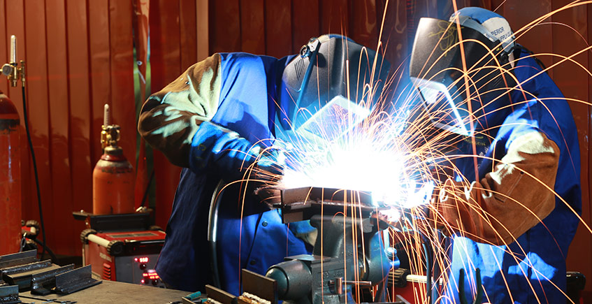 ../wp-content/uploads/sites/10/2020/06/welding-training.jpg